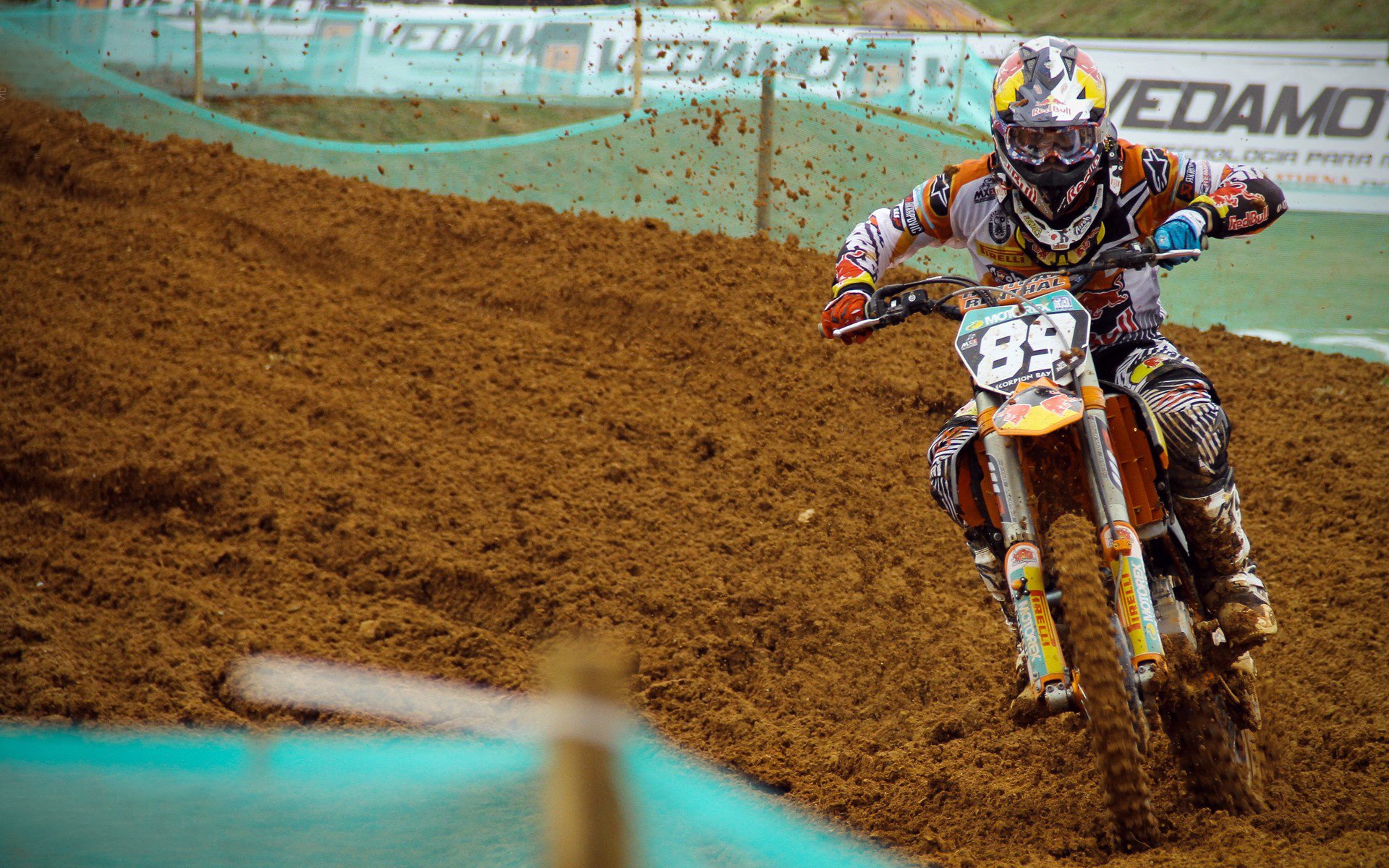 法国混合接力稳扎稳打锁定好成绩，法国混双组合